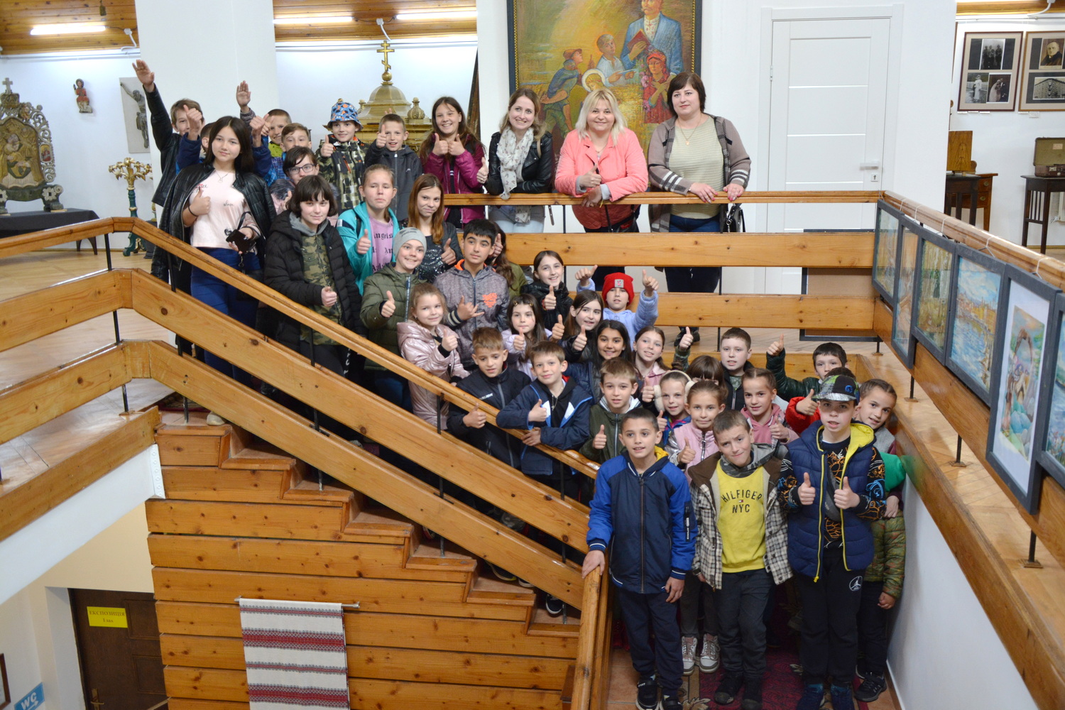 Учні з Борислава та Яворова знайомляться з садибою та музеєм Івана Франка в Нагуєвичах