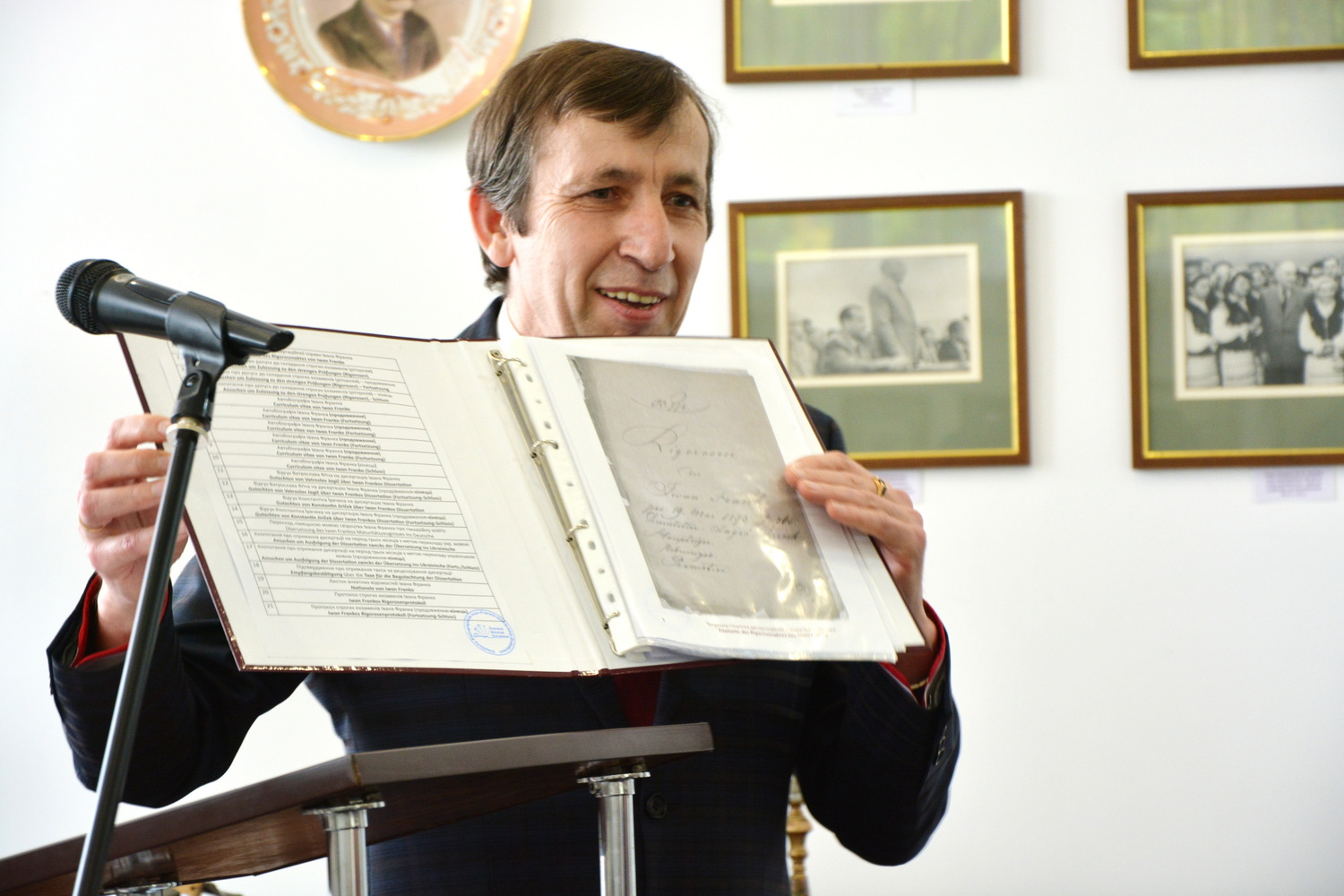 Єдині в Україні унікальні матеріали з Віденського архіву будуть зберігатися музеї Івана Франка в Нагуєвичах