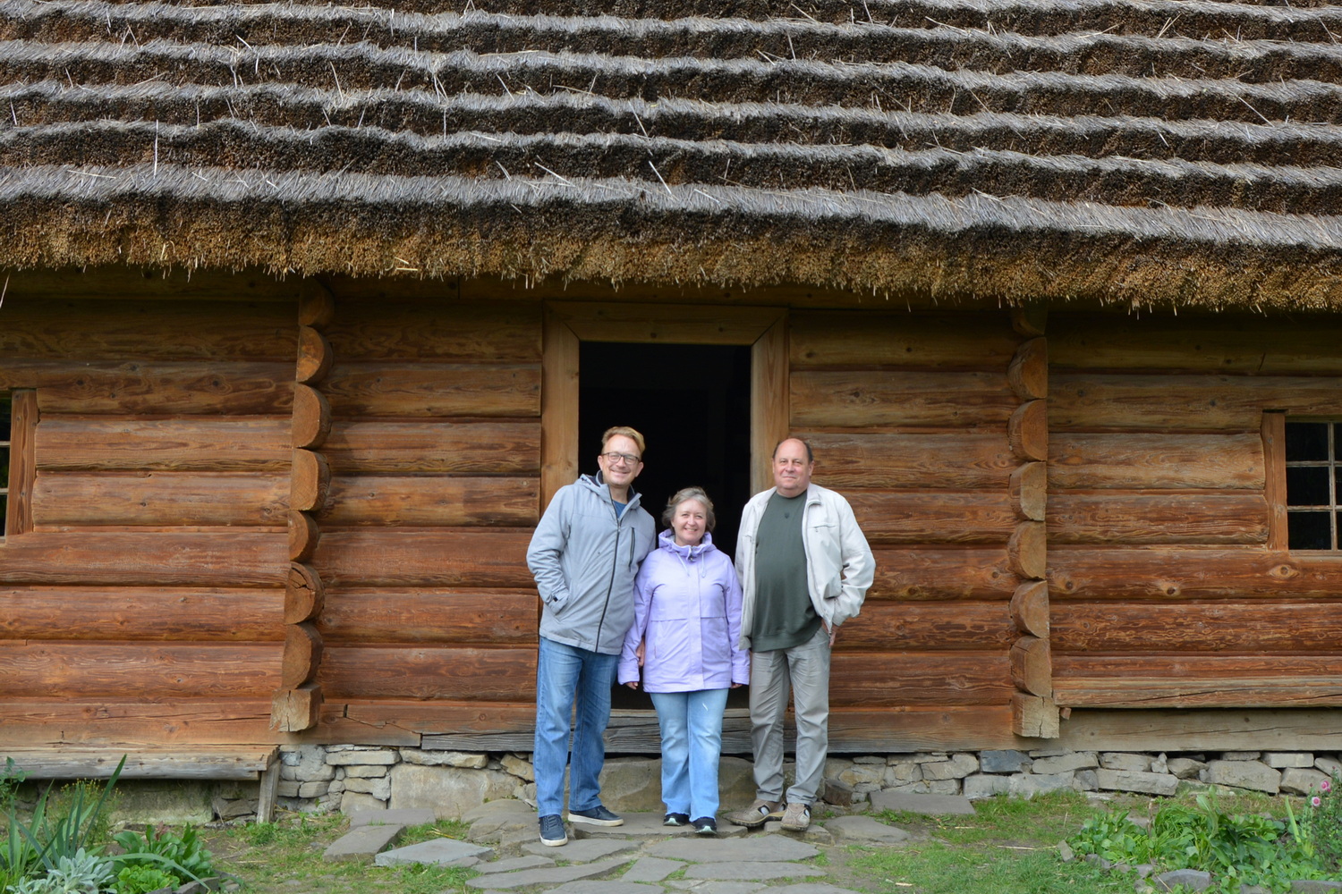 Відомі в Україні блогери-туристи відвідали музей-садибу в Нагуєвичах